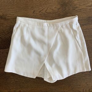 Aritzia White Skort